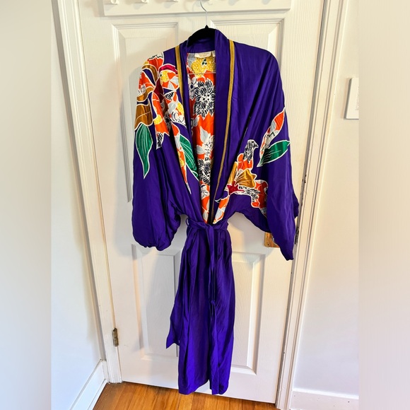 Vintage Gold Label Victoria’s Secret robe - Picture 1 of 7
